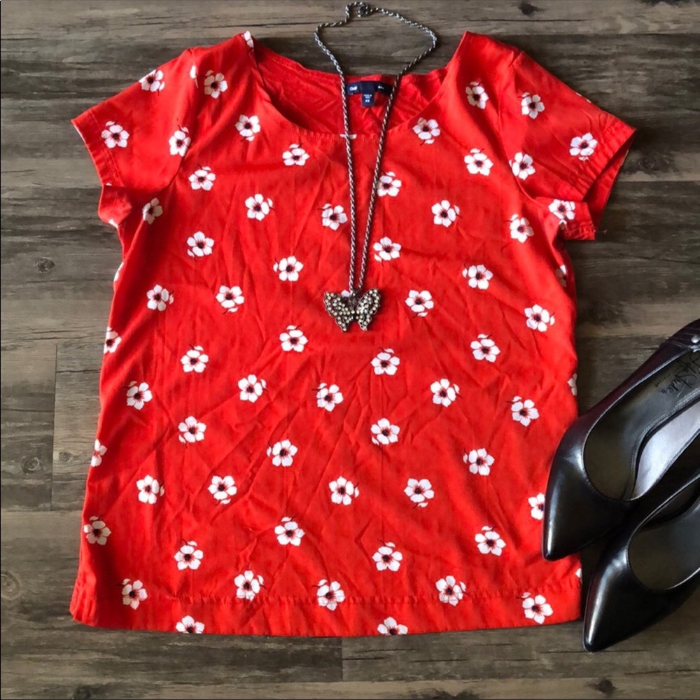 Gap Red Floral Career Top size XS